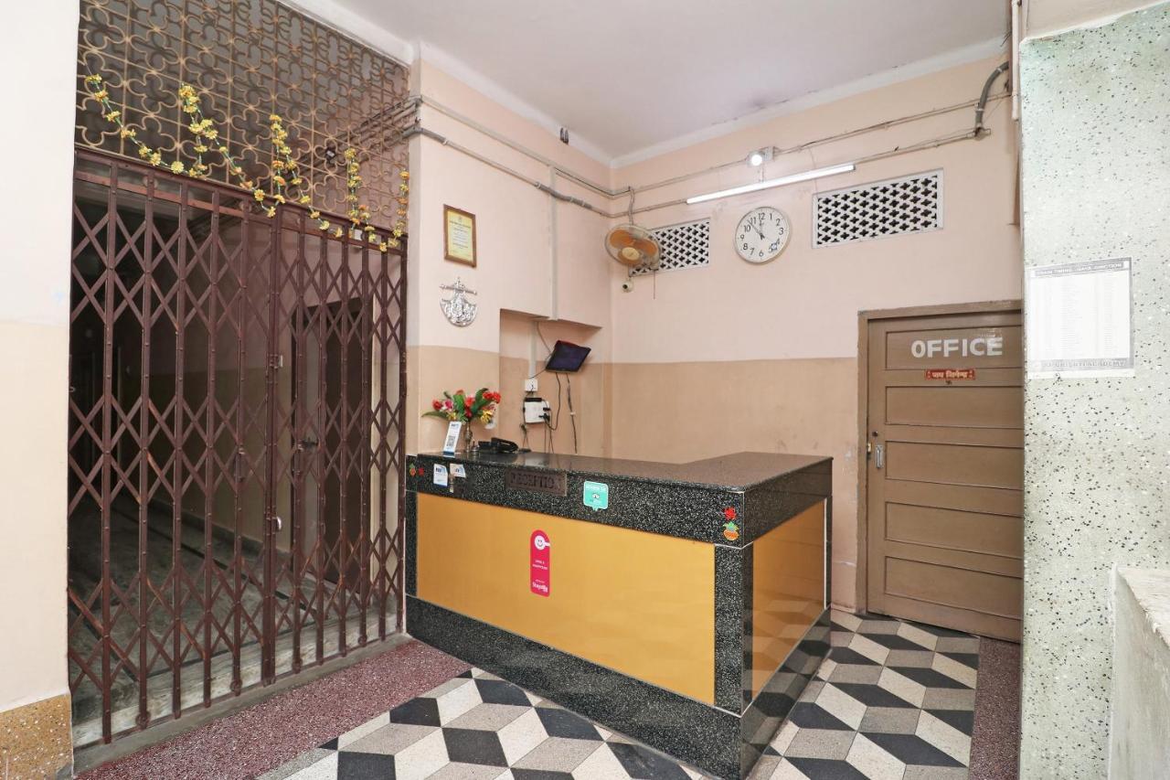 Spot On 39527 Hotel Saraogi Spot Gaya Bagian luar foto