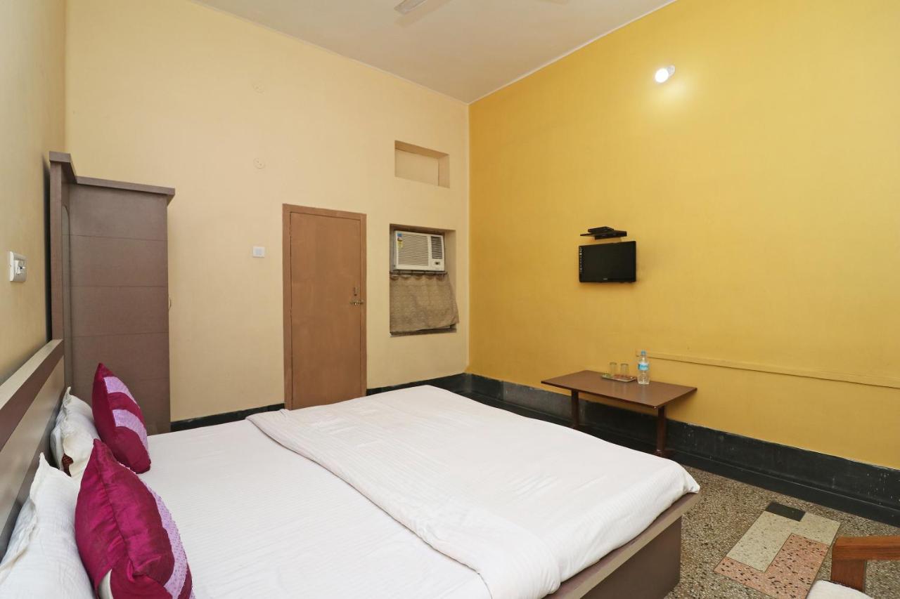 Spot On 39527 Hotel Saraogi Spot Gaya Bagian luar foto